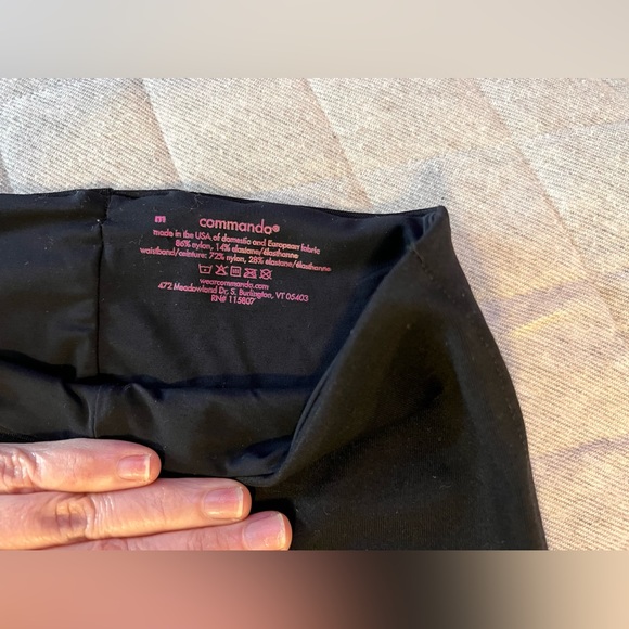 COMMANDO Sz Medium Black High Waisted Full Length Leggings Orig $128 - Picture 3 of 7